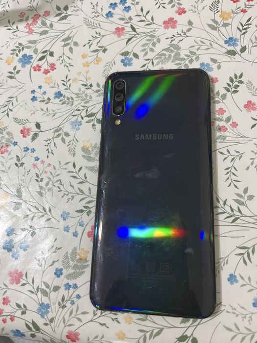 Samsung a50 64gb