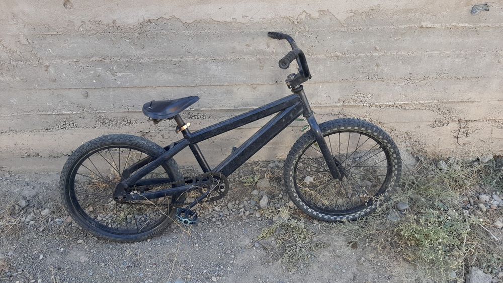 Продаётся детский велосипед похоже на BMX