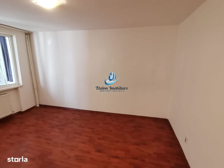 Apartament 2 camere decomandat / parter / Scoala 10 / Precista