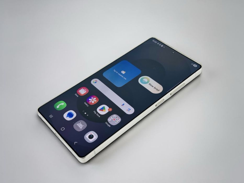 Samsung Galaxy S25 Ultra 5G 512GB 12RAM Silverblue Перфектен! Гаранция!