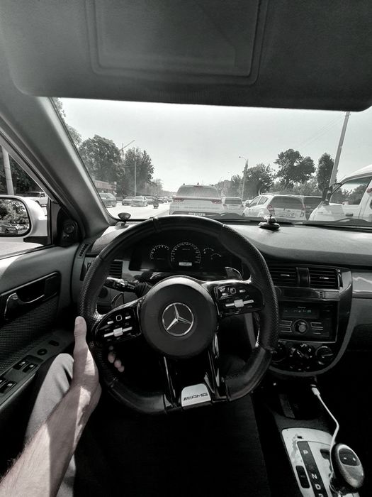 Lasetti 1.8 avtomat SOTILADI