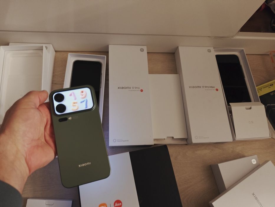 Чисто нов Xiaomi 17 Pro Max12/ 16/512GB