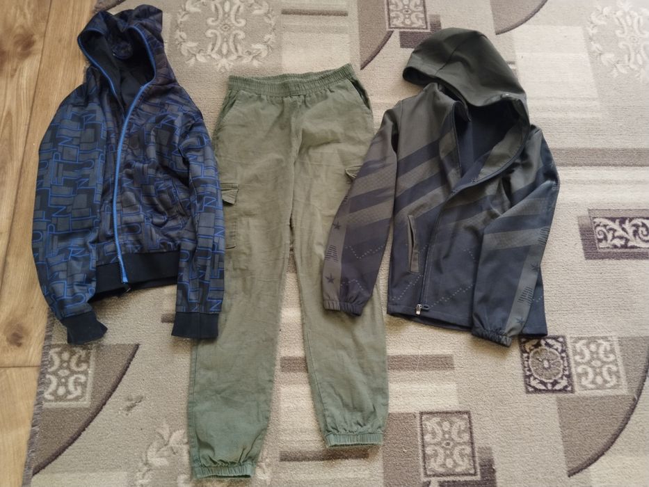 Продам детские вещи