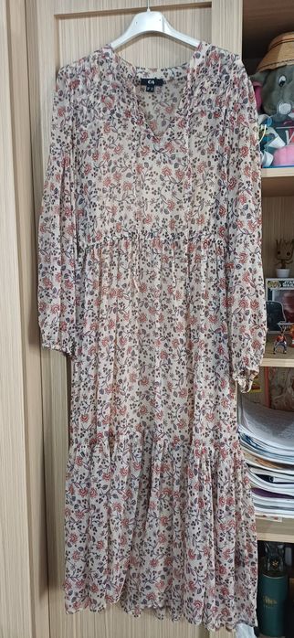 Vand rochie C&A marimea 38 aproape noua