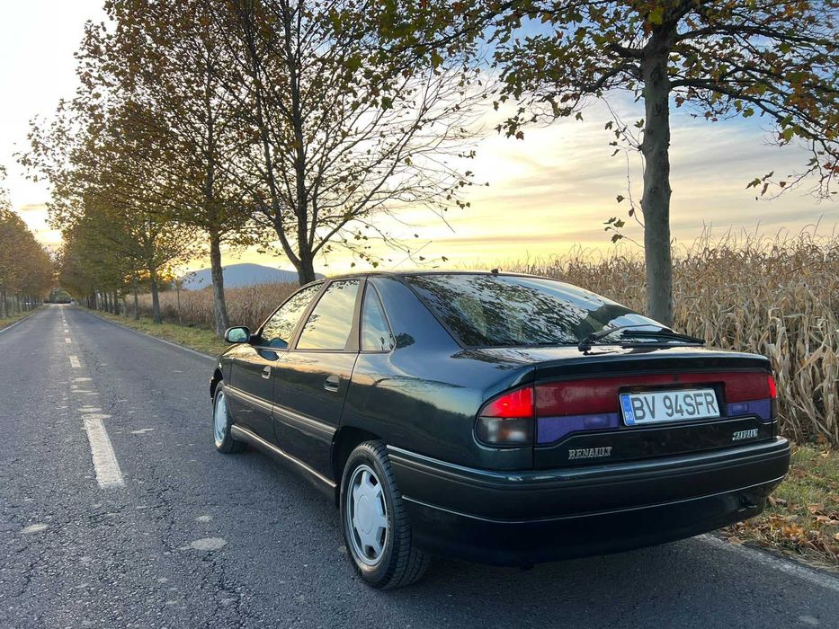 RENAULT Safrane 1994 — imagine 4