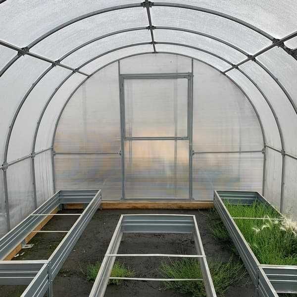 Теплица из поликарбоната