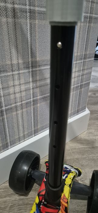 Самокат детский абсолютно новый без торга