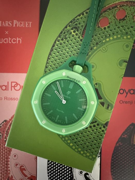1:1 AP x Swatch Royal Pop— Premium sifat