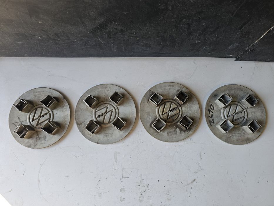 Capace jante tabla volkswagen golf 3 / vento / polo 6n

stare decenta