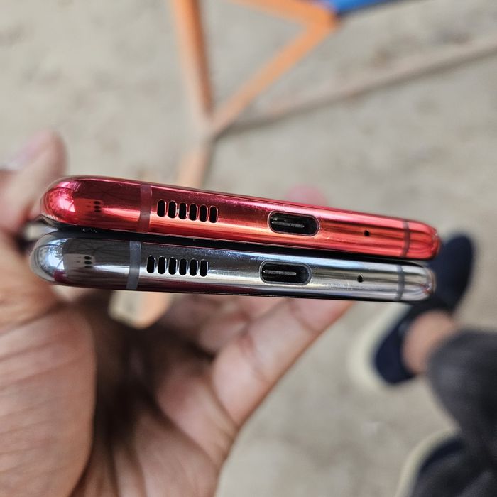 Samsung S20 plus . 5G  12 /256gb