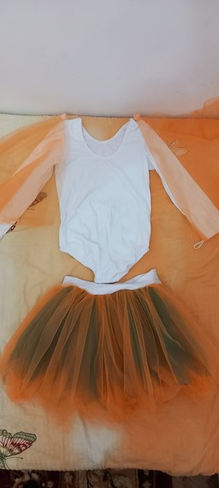 Body si fustita pentru dans sportiv sau balet marimea 104cm