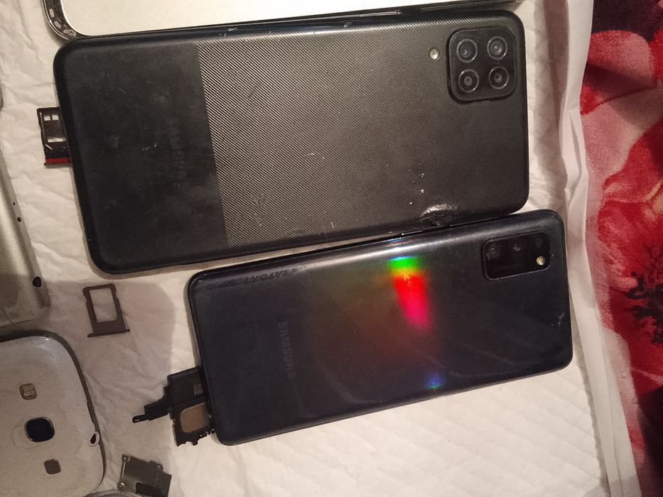 Продам телефоны на запчасти