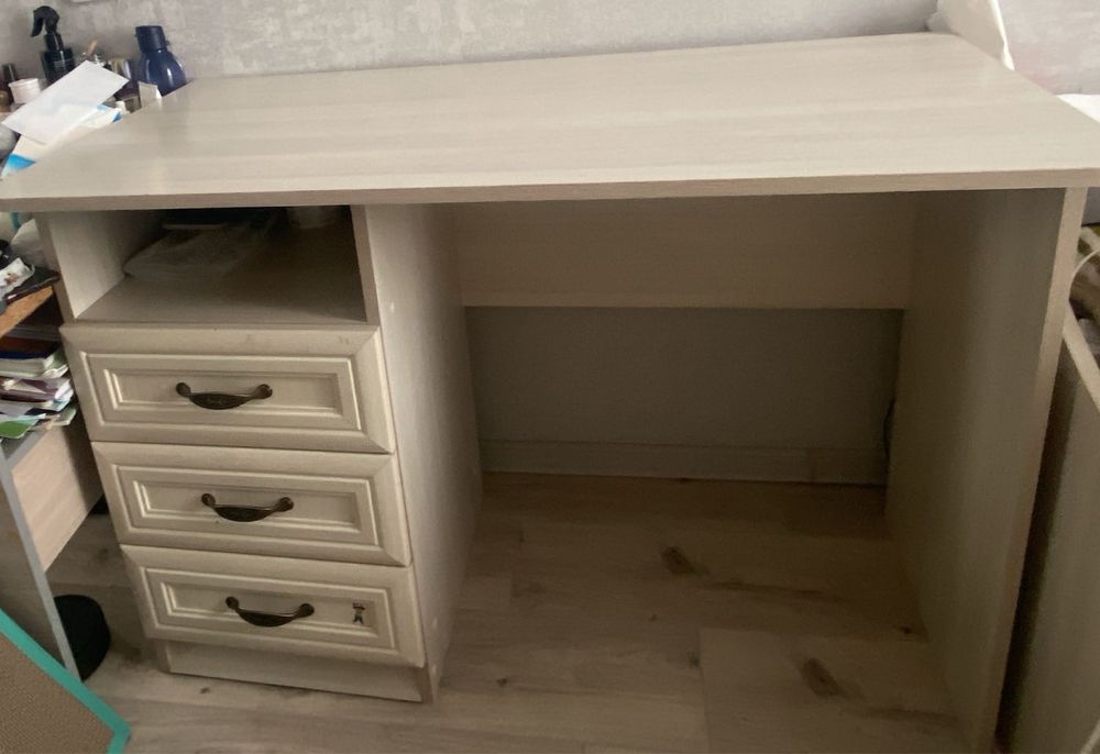 Продам детскую парту