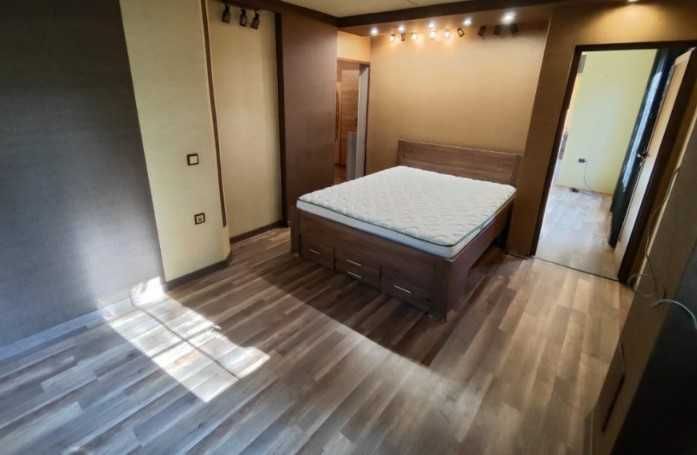 Дава се под наем Тристаен апартамент в София, Студентски град - 120 кв.м за 765 € - Снимка #4