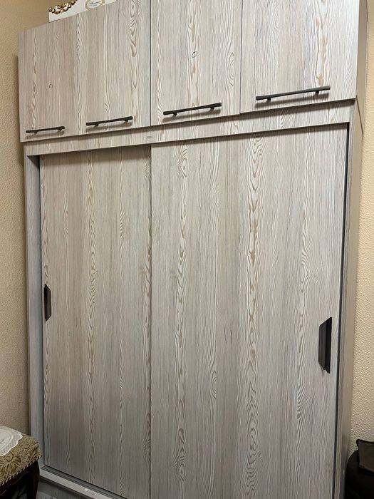 Shifaner kravat katta pufik sandiq sotiladi xolati yangi adelno sotila