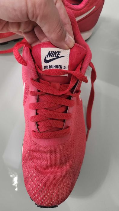 Маратонки Nike много як и свеж цвят