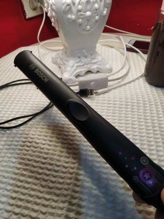 Продаю утюжок "Bosch"