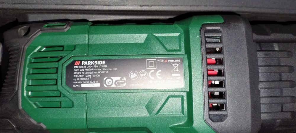 Ciocan rotopercutor PBH 1050 W D4, 3 Jouli, 5300 min, Nou!