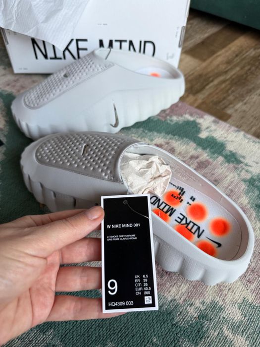 Продам Nike mind