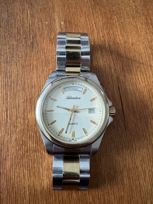 Продам часы Адриатика