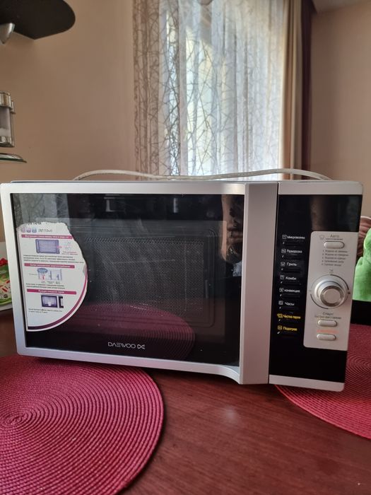 Микроволновая печь с грилем