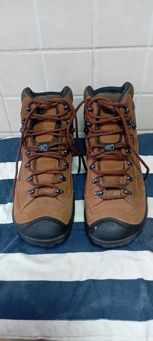 Ghete 43 keen de vinzare