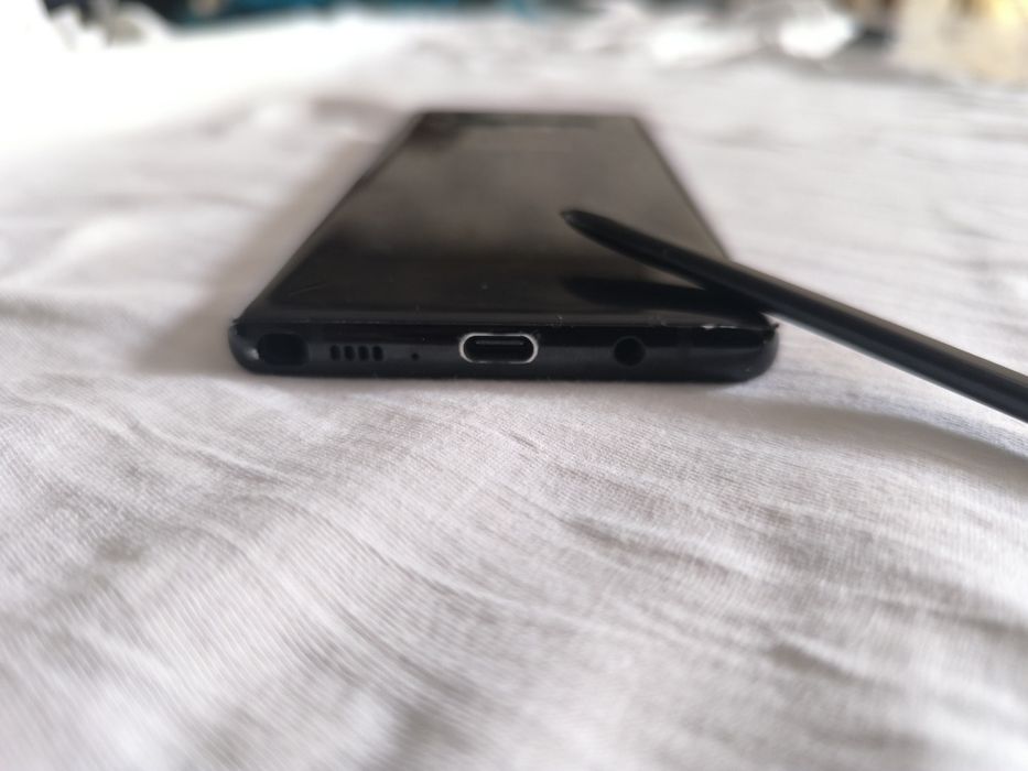 Самсунг ноте8 64гб есть обмен