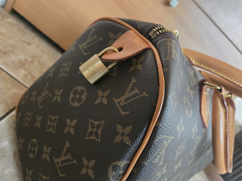 Louis Vuitton естествена кожа