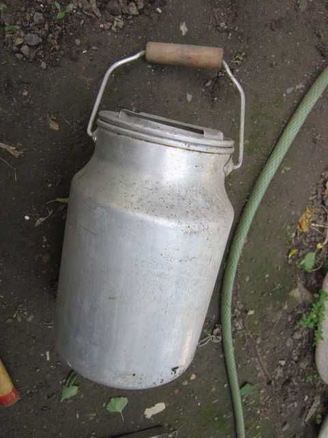 Продам бидончик алюминиевый