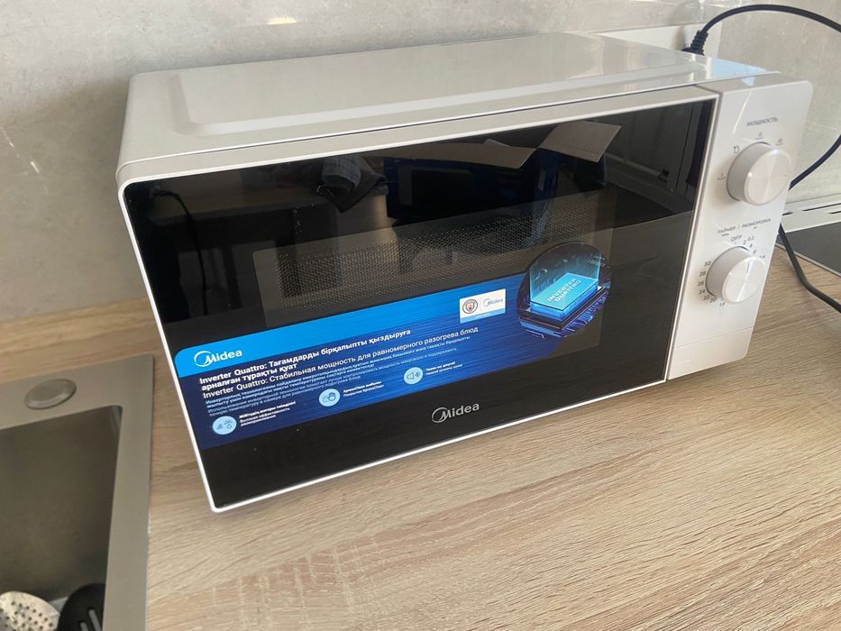 Микроволновая печь Midea