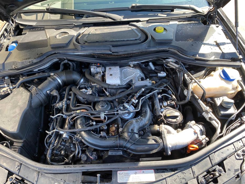 Dezmembrez Audi A8 D3 FaceLift 3.0/4.2 TDI/ASN/BVN/BVK/usa/interior/jante/stopuri/faruri/capota/fusta bara fata/plafon