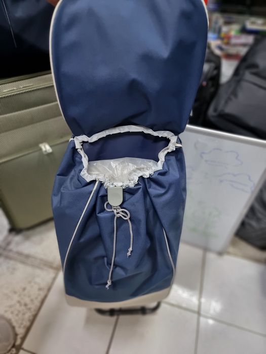 Сумка на колёсах