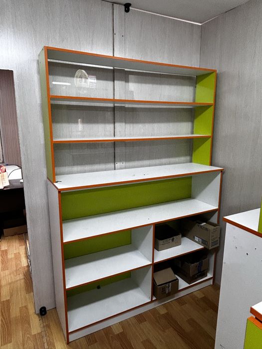 Продается витрина