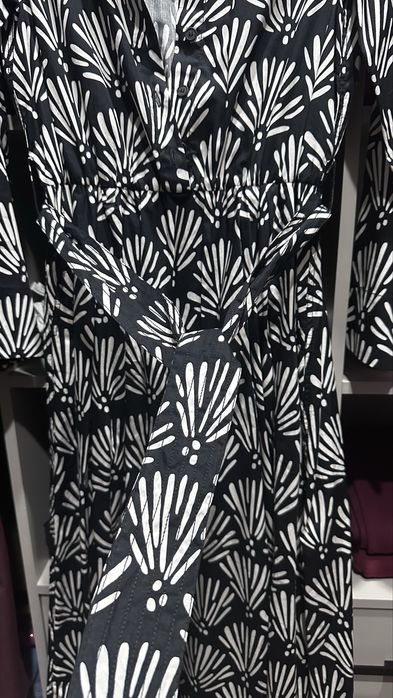 Продам новое платье Zara