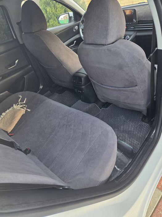 Автомобиль Hyundai Elantra 2024
