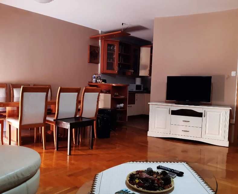 Дава се под наем Тристаен апартамент в Пловдив, Кючук Париж - 78 кв.м за 209.1 € - Снимка #5