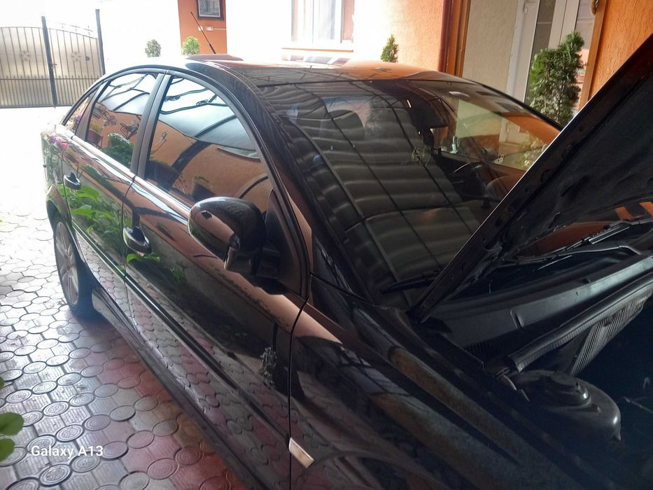 Masina Opel Vectra 2003