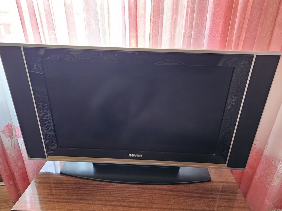 Телевизор Seven 80 см