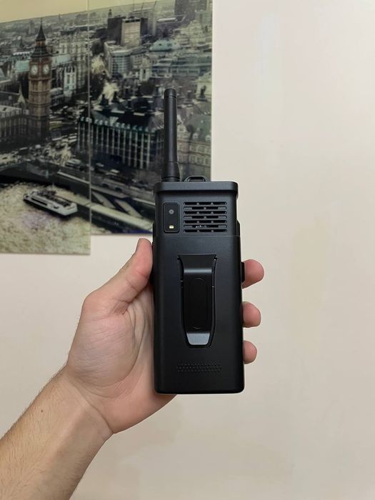 SQ 7700 Tank telefon, 4 SIM, 10000 mAh Nokia FONARIK