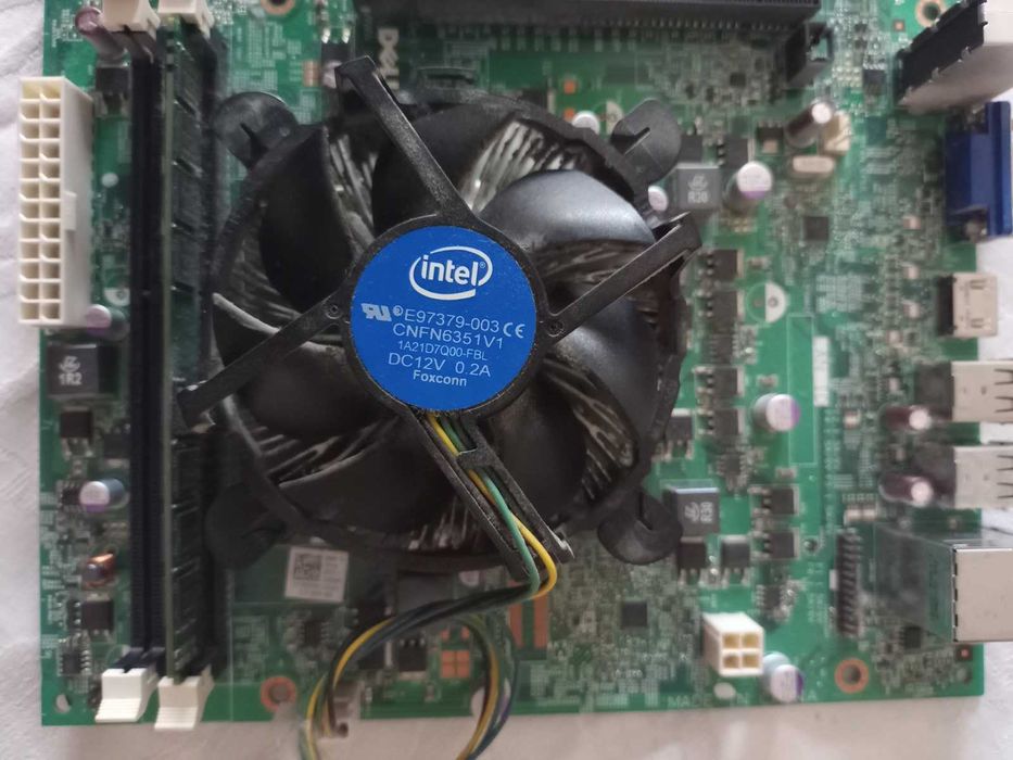 Компютърна конфигурация за 120 лв