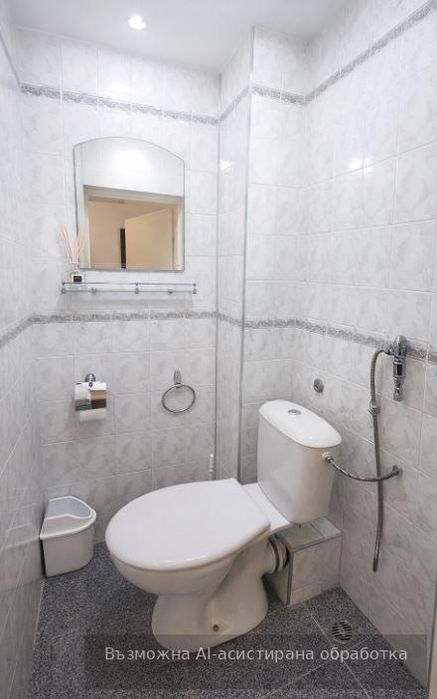 Дава се под наем Тристаен апартамент в Варна, Център - 100 кв.м за 698.19 € - Снимка #5