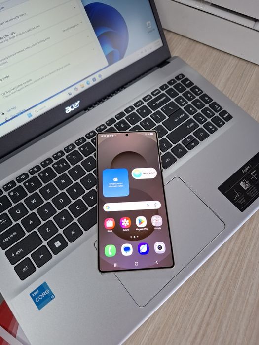 Samsung S25 Ultra 1Tb 100% Baterie