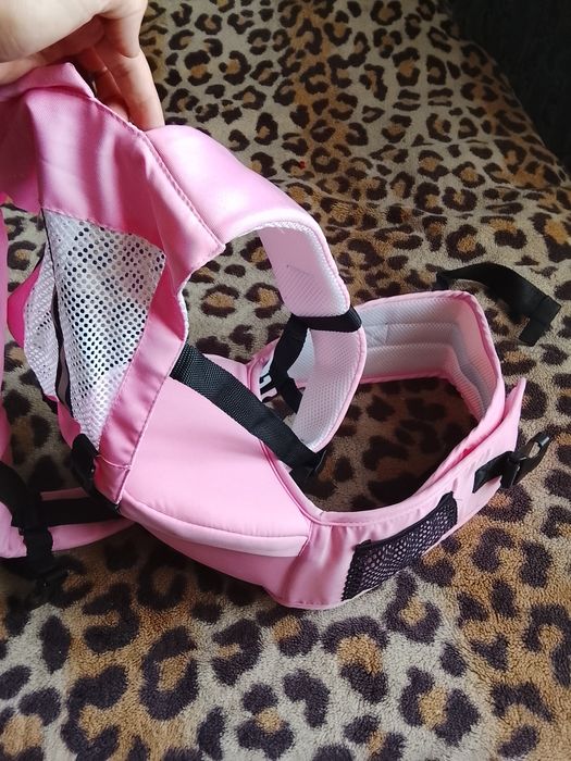 Продам кенгуру почти новый