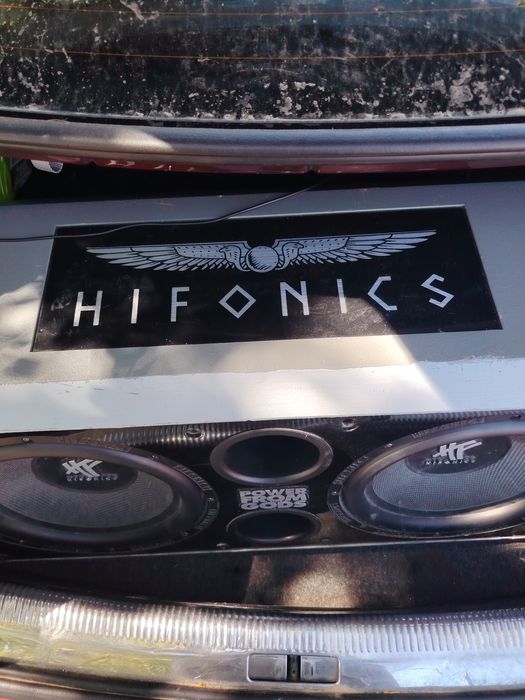 Vând Subwoofer auto HIFONICS