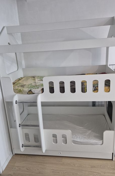 Двухьярусная кровать 160×80. СРОЧНО