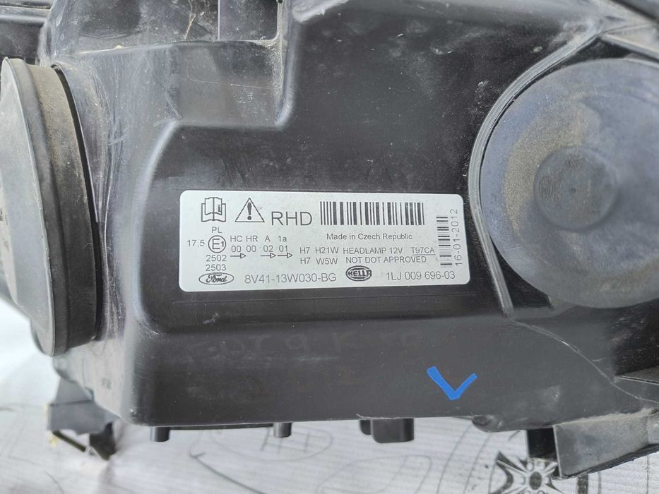 Far Stanga Uk Halogen Ford Kuga 2012 / 2008-2012 Cod OEM 8V41-13W030-BG (5C2)