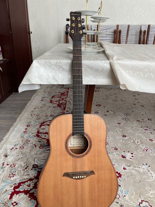 Акустическая Гитара