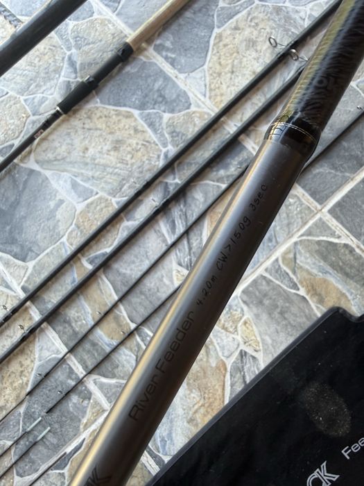 Lansete Feeder Custom Black XH 4.2M 150G 3+3 NOI