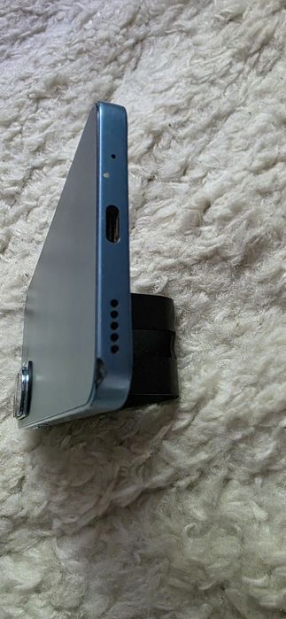 Honor 200 Lite – Pentru piese / Placă de bază Scăpat în prima săptămână