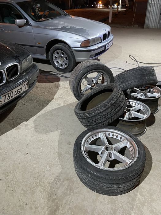 Продам диски БМВ оригинал Шницер 4-тип